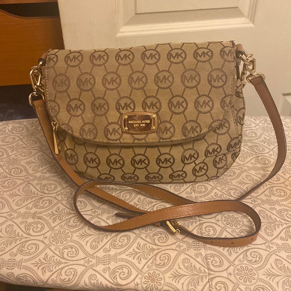 Crossbody Mk bag